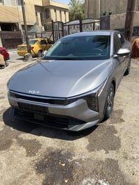 شباب K4 لبيع موديل 25 دخول جديد نص فول موصفات رادار امامي تحكم ويل كب ...