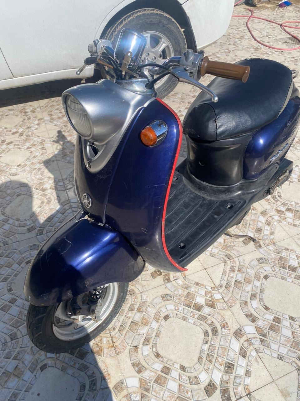 عبد الحليم للبيع مكينه ما مفتوحه ما يعوزله شي السعر 300 وبي مجال للتواصل اتصل عل رقم ***********
