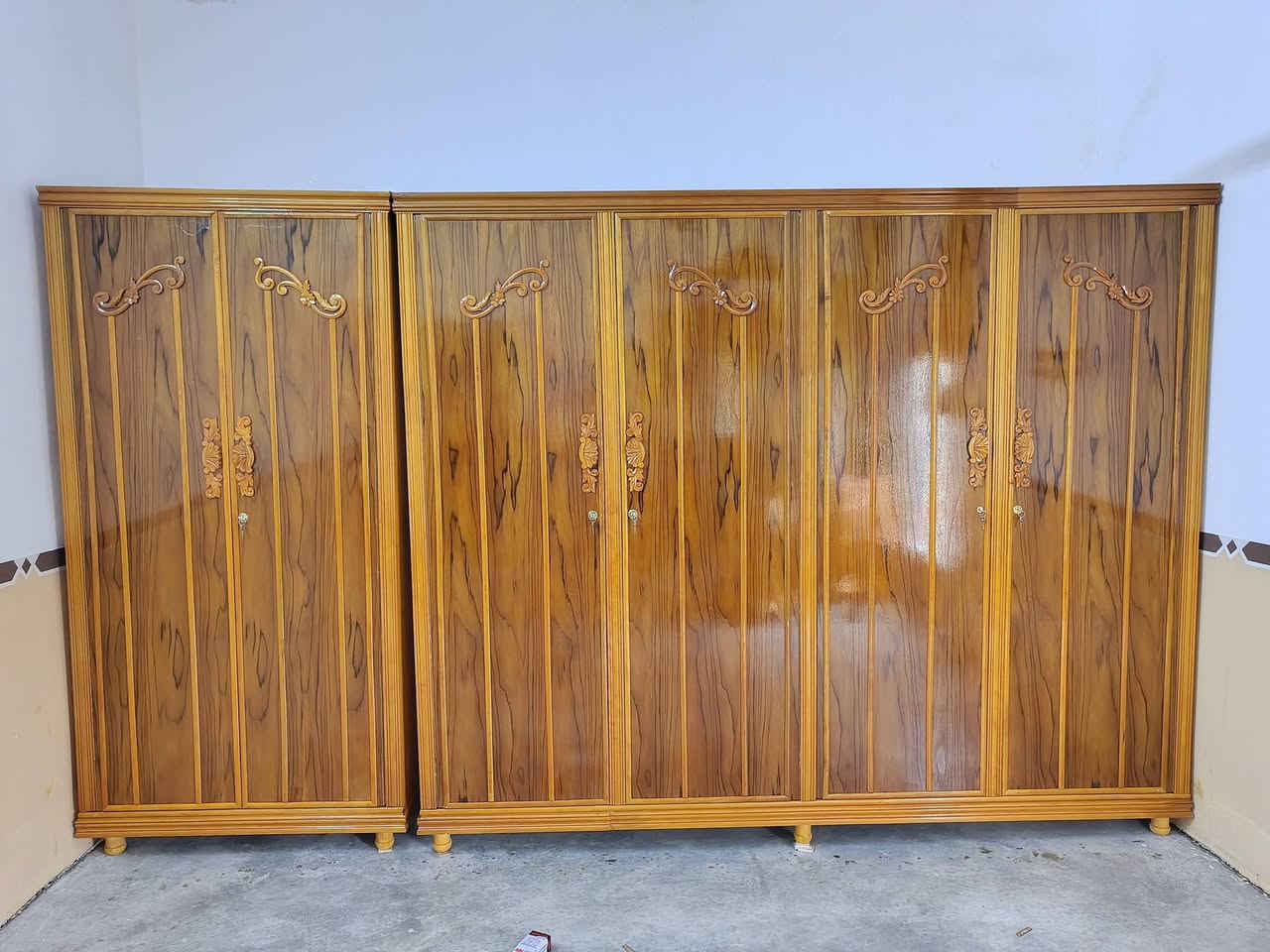 السلام عليكم تم تجهيز غرفه صاج 5ملم من معمل ونجارة صالح
للاستفسار علا الخاص او الاتصال علا الارقام ***********
***********
