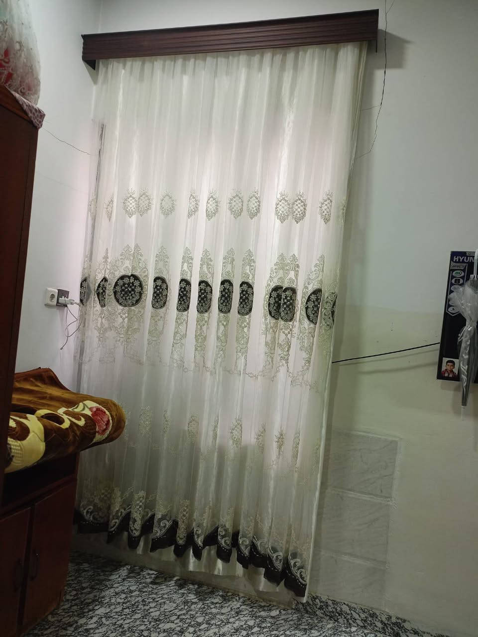 اغراض مستعملة للبيع 
ملاحظة عرض خاص البردات سسعر الوحدة 80 
تاخذهم اثنينهم ويا السلايد 150 
للتواصل
***********
***********
