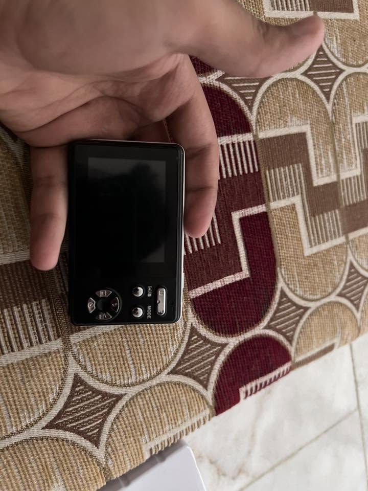 سلام عليكم
أناره + كأمره + استان أناره وكامره + العده كامله وياه
الاناره تصير للسفرات وللتصوير وللبثوث 
والكامره تصير هم للبثوث والتصوير 
السعر 65 مع التوصيل لجميع المحافظات متوفر 
الرقم ***********واتساب اتصال
