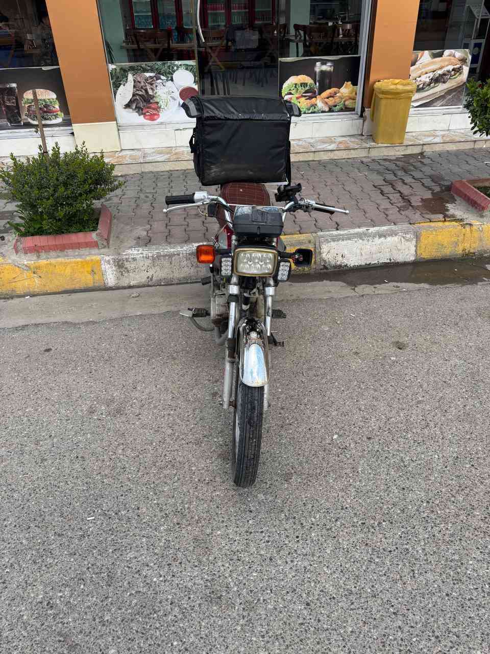 تايكر 2019
مابي اي عيب 
السعر 325 وبي مجال قليل 
حي الاسرى 
***********
