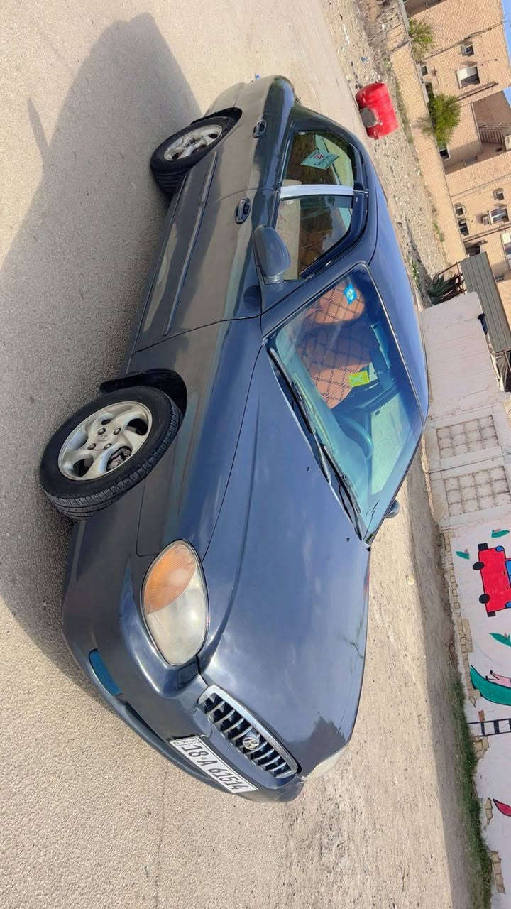 السلام عليكم ورحمه الله وبركاته سوناتا موديل 2000رقم بابل شرط التحويل مكينه كير عادي حداديه خير من الله تخم تاير تبريد عدا غاز بشرط السعرعلما السيارة مصبوغه جماليه السعر 42وبيهه مجال للناس الفقره مكان السيارة واسط نعمانيه الاتصال على الرقم ***********
