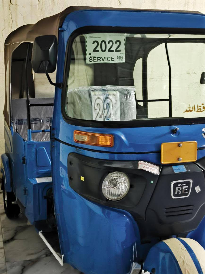 سلام عليكم تكتك للبيع موديل 2022شهر4 اوراق وكيله سيد وسام تكتك كفاله بيه بس البك لايت فقط والباقي كفاله  سعر 7800وبيه مجال العنوان العماره قلعه صالح ***********
