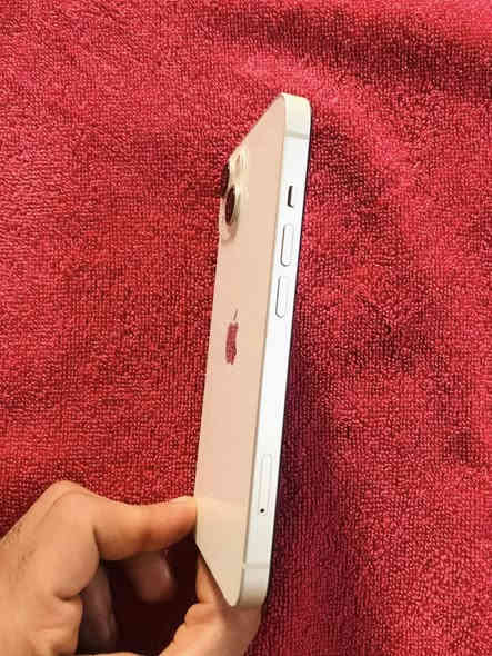 سلام عليكم 
ايفون 13 عادي نضافه 100 ستخدام قليل ذاكره 128 وبطاريه 91 شاشه مبدل فقط الجهاز مفتوح تخطي سيم كارت ما يشتغل اما باقي الجهاز كله شغال فيس ايدي صوت كامره كله كله شغال السعر 225 وبي مجال المكان بغداد فلكه حي النصر ***********
