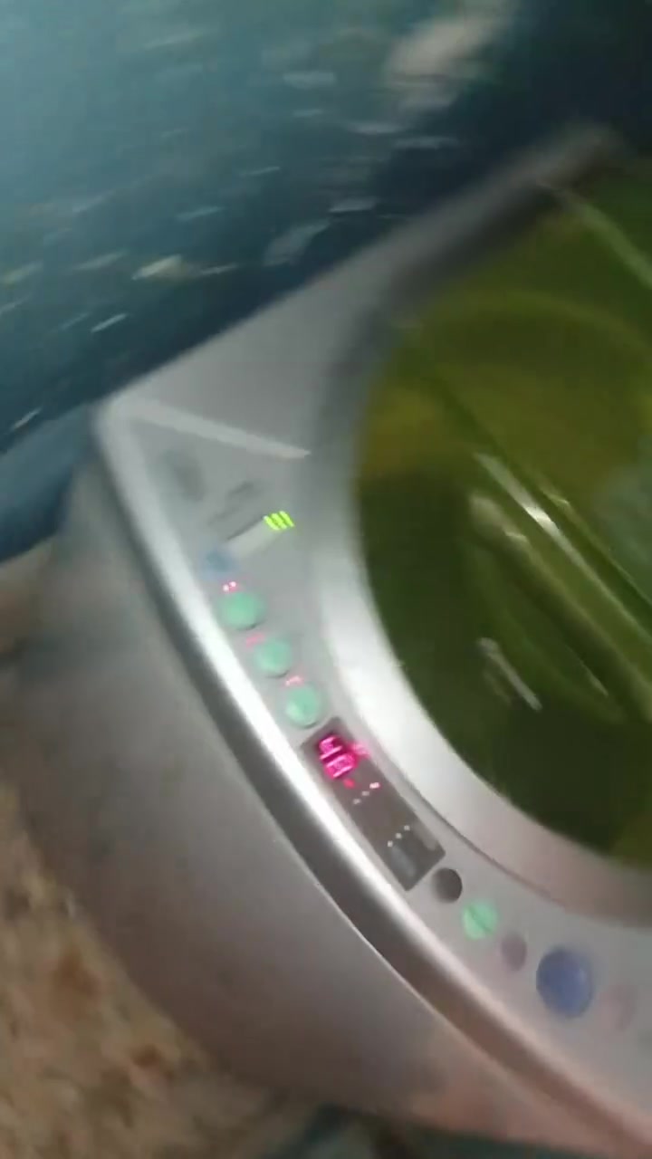 غراض منزليه  تصفيه ماء بلازمه شغاله راوتر مبرده غساله اوتماتيك شغاله ايه قران وساعه واضحه بصوره شغاله ***********
