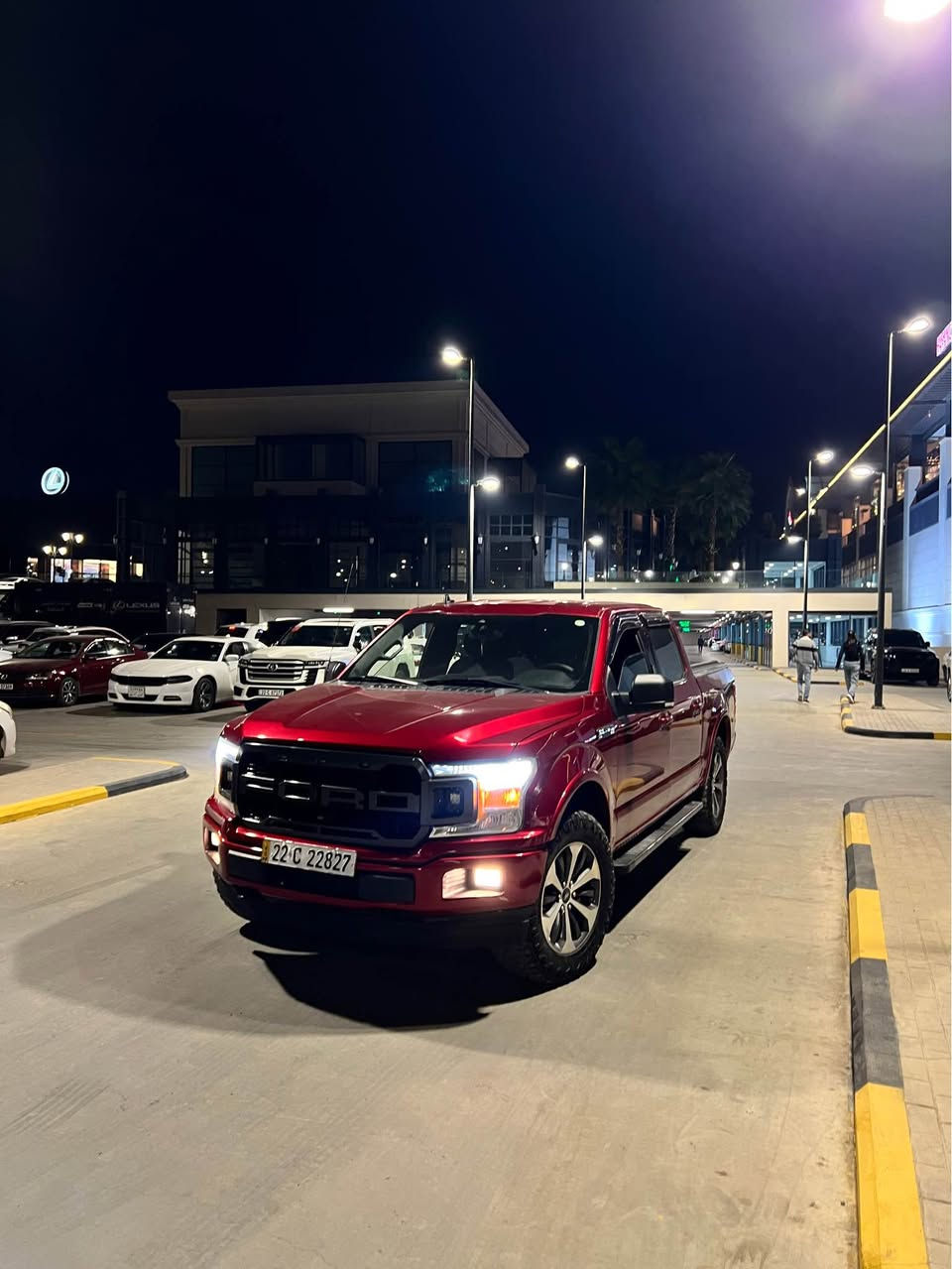 فورد F150 - موديل 2019 -  مواصفات XLT
محرك 2.7 توين توربر

ماشي 182 الف 
ضرر : جاملغ جهه سايق مبدل كلير امريكا
جاملغ جهه سكن معدل هنا 
بدون دواخل بدون ايرباك 
سياره مبدل كير ومكينه جديدات وشرط فحص سياره ماتحتاج اي مصرف مبدل فيتبم وبلاكات وصدر امامي كله شركه مابيها اي نقص 
سعر 207 وبيها مجال بسيط جدا
تفاصيل اكثر 

*********** واتساب أربيل, العراق
