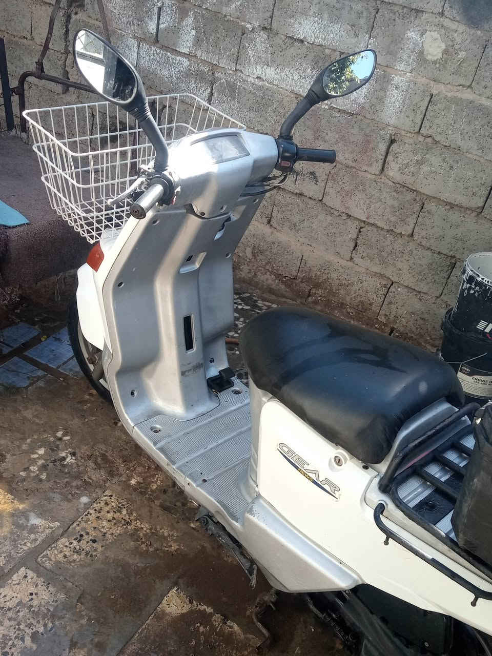 السلام عليكم 
دراجه (للبيع)
دراجة بيكم 
السعر 400 ألف وبيها مجال
الاتصال . ***********
