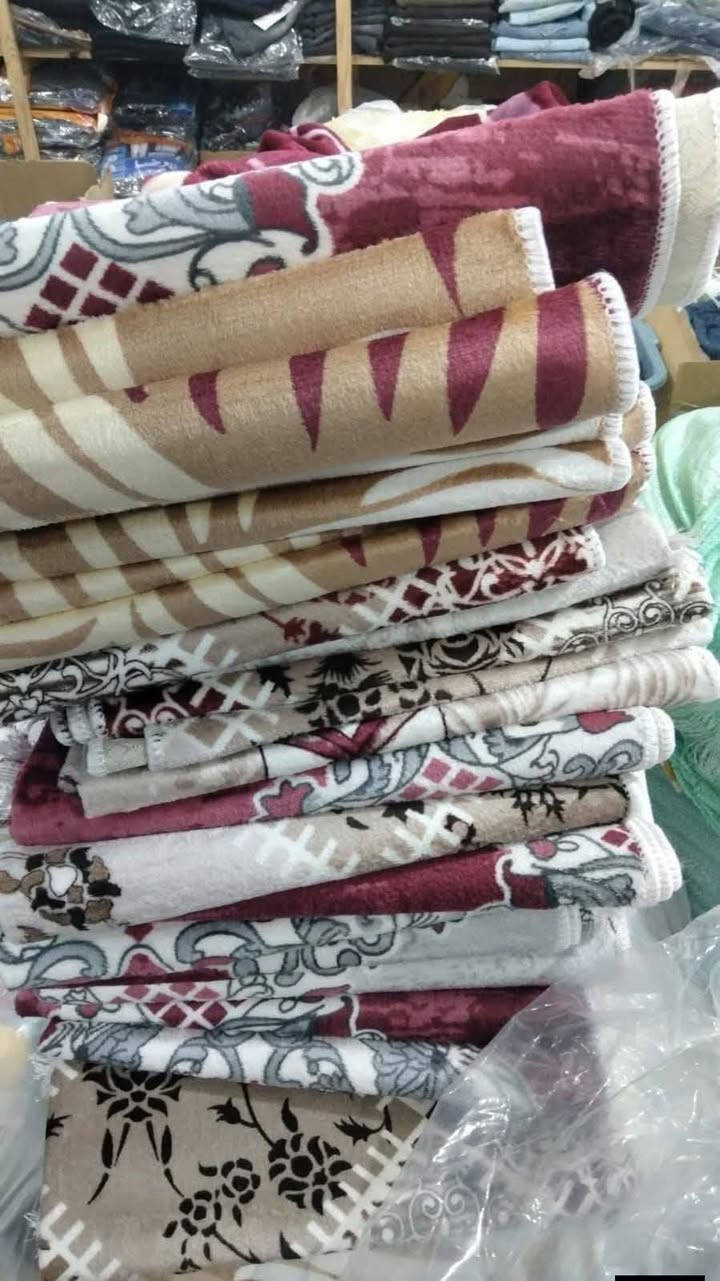 عندي 100 حافظه 2*3 خامه قطيفه تركى وجوبلان وسوفت بسعر تحفه👌
مناسبه للجميع فرش واستعمال 
اسال بكام ومتترددش💪🥰
 #جمله_من_اول_قطعه من المصنع مباشرة🚛


**إذا كنت صاحب هذا الإعلان وتريد حذفه لأي سبب، رجاءا أرسل رسالة إلى الدعم الفني**