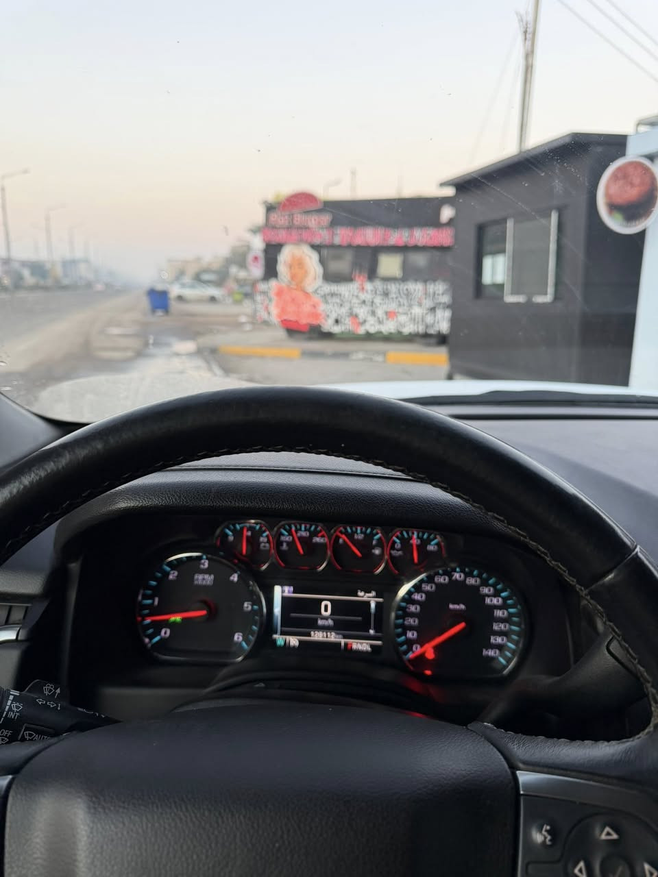 تاهو ٢٠٢٠ وارد امريكي ضربتها موضحه بالصوره ..مبدل باب الجنطه وابواب جهة السايق والجاملق الخلفي والامامي مصبوغات ..مكان السياره بصره ..مراوس فقط بتاهو موديل ٢١ واعلى موديل ..اعتذر عن المراوس باخرى ..السياره ماشيه ٧٠ الف ..(السعر ٢٩٠)الي ما تعجبه لا يعلق رجاءا ولا يصير ضريف ..***********
