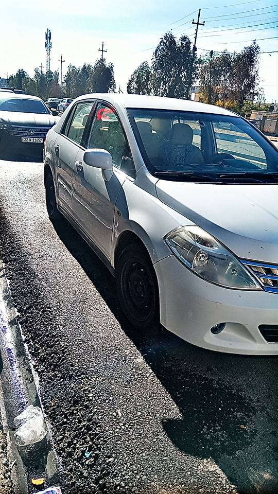 نیسان تیدا مۆدێل ۲۰۰۹ 
گێر و مەکینە بەشەرت 
تەنها نیوو بۆنیتی سبوخە باقی هەمووی بەشەرت زۆر خاوێن ماوەتەوە
یەک دینار مەسرەفی تێدا نیە 
ناونیشان کۆیە
ژمارەی مۆبایل *********** كويسينجاك, أربيل
