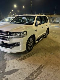 لاندكروزر VXS • ٢٠٢٠ • ماشيه ٣٩٠٠٠