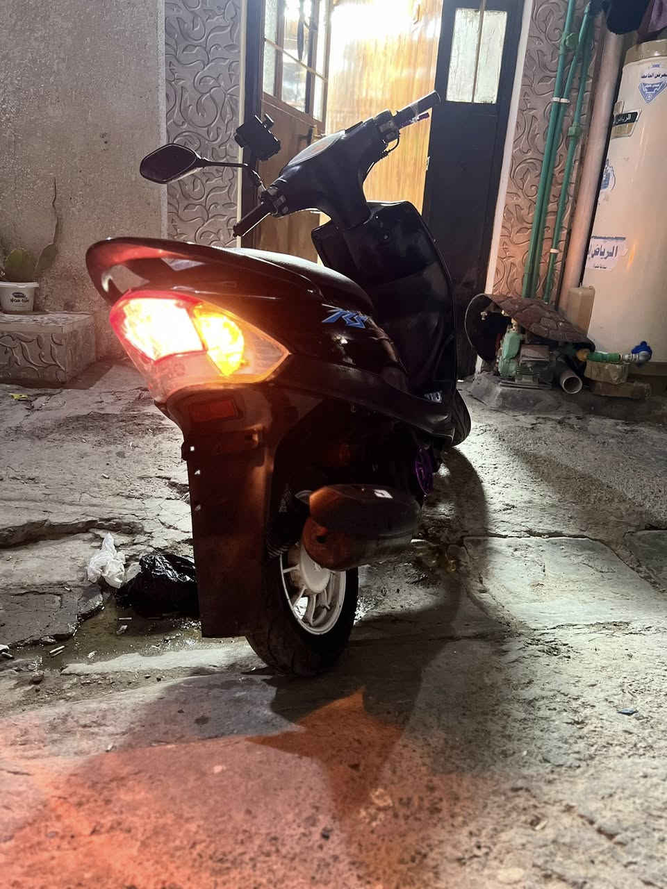 السلام عليكم دراجه ماكس عدله
الدراجه فول مواصفات ومابيها اي نقص 

بوشا55 سلف رياضي نگرهً سلف 

عدكم قبق مال بنكه مزود يدات بريك هم مزود ستاند سبع ألوان مزود 

الله شاهد الدراجه نظيفه 

السعر /راسلني خاص 

العنوان /بغداد 

الهاتف:***********

واتساب
