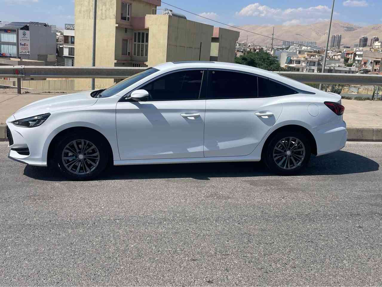 MG GT 5 2025
قەپات مواسەفات 
سڵايت 
شاشە ئەکتيف
5 کامێرا
ڕاداری پيش دوا
ئۆتۆ ستۆب 
ئۆتۆ هۆڵد
بۆياغ تەنک
بێ بۆياغ
بێ سارد و چاڵ 
زۆر کەم ڕۆيشتوە ماڵی دۆستە
14000حەقيقی ڕۆيشتوە
شوێن سلێمانی
*********** السليمانية, العراق
