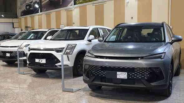 سيارتك الجديدة "بدون مقدمة" والقسط يبدأ من 398 ألف فقط! 🚘✨
انطلق بسيارة أحلامك من أسطول BAIC المتميز، بعرض تقسيط لا يُنافس:
✅ بدون مقدمة.
✅ السيارات حرة و بدون حجز مروري.
✅ قسط شهري يبدأ من 398,000 د.ع.
✅ الكفالة : أي موظف مدني وموطن راتبه على أي مصرف.

📋 الموديلات المشمولة بالتقسيط (أو نقدًا):
🔹 BAIC U5 Plus 2026
🔹 BAIC X35 2025
🔹 BAIC X55 2025
🔹 BAIC X7 2025
⚡ حصرياً للنقد :
الوحش الهجين BJ30e 2026 (هايبرد) – تكنولوجيا المستقبل بين يديك.

⚠️ ملاحظة: السعر لا يشمل رسوم اللوحات المرورية.
⚠️ تطبق الشروط و الاحكام شرط عدم وجود استقطاع

📍 زورونا في صالة عرض زسكو ميسان:
حي الكفاءات - مقابل مديرية ماء ميسان (مجاور مندي صنعاء اليمن).
📞 للحجز والاستفسار: *********** (متوفر واتساب)
