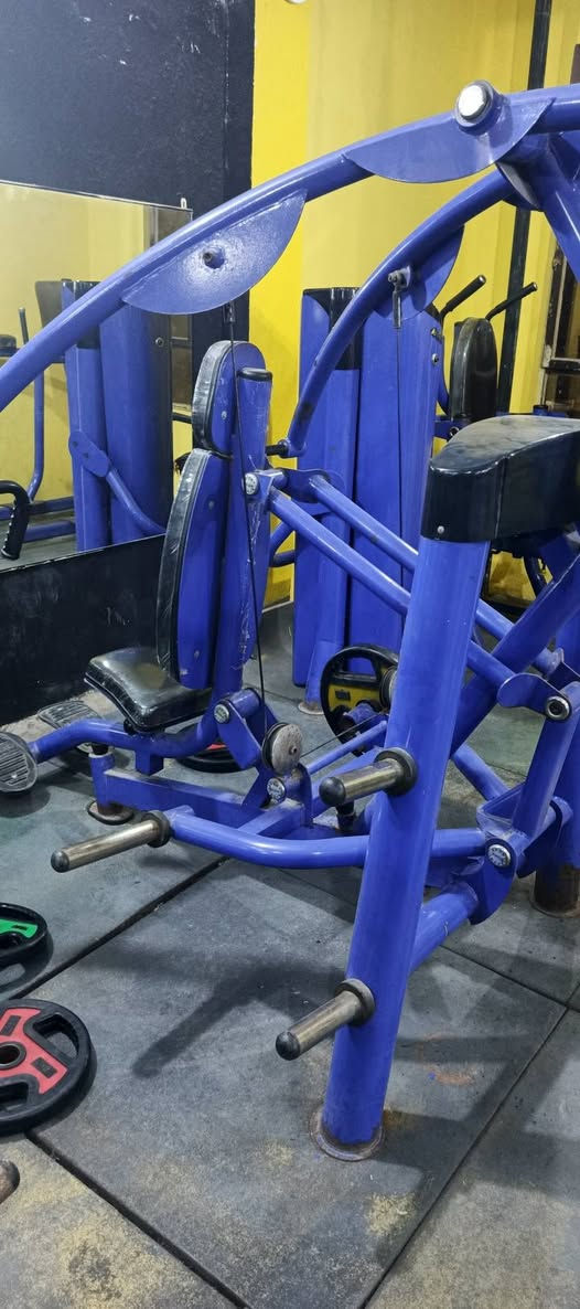 السلام عليكم عيوني عندي اجهزه للبيع او مراوس شركه هوست تقليد امريكي التواصل عله هاي الارقام ***********
*********** بي واتساب
