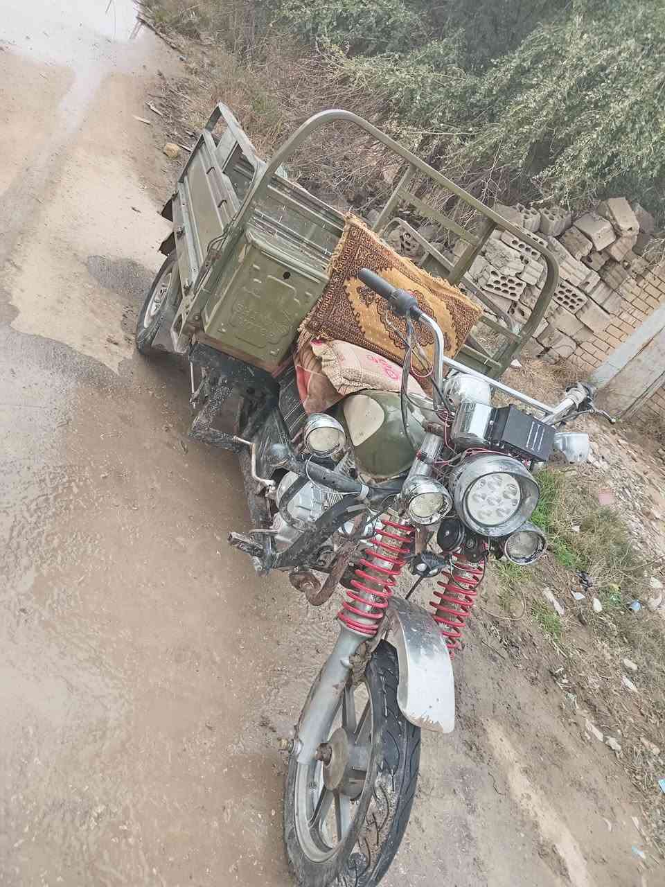 سلام عليكم ستوته البيع مديل 2018والمكينه 2025رقم نكليزي بسمي ثاني يوم مدور السعر 1900بيه مجال الاستفسار عل الرقم ***********
