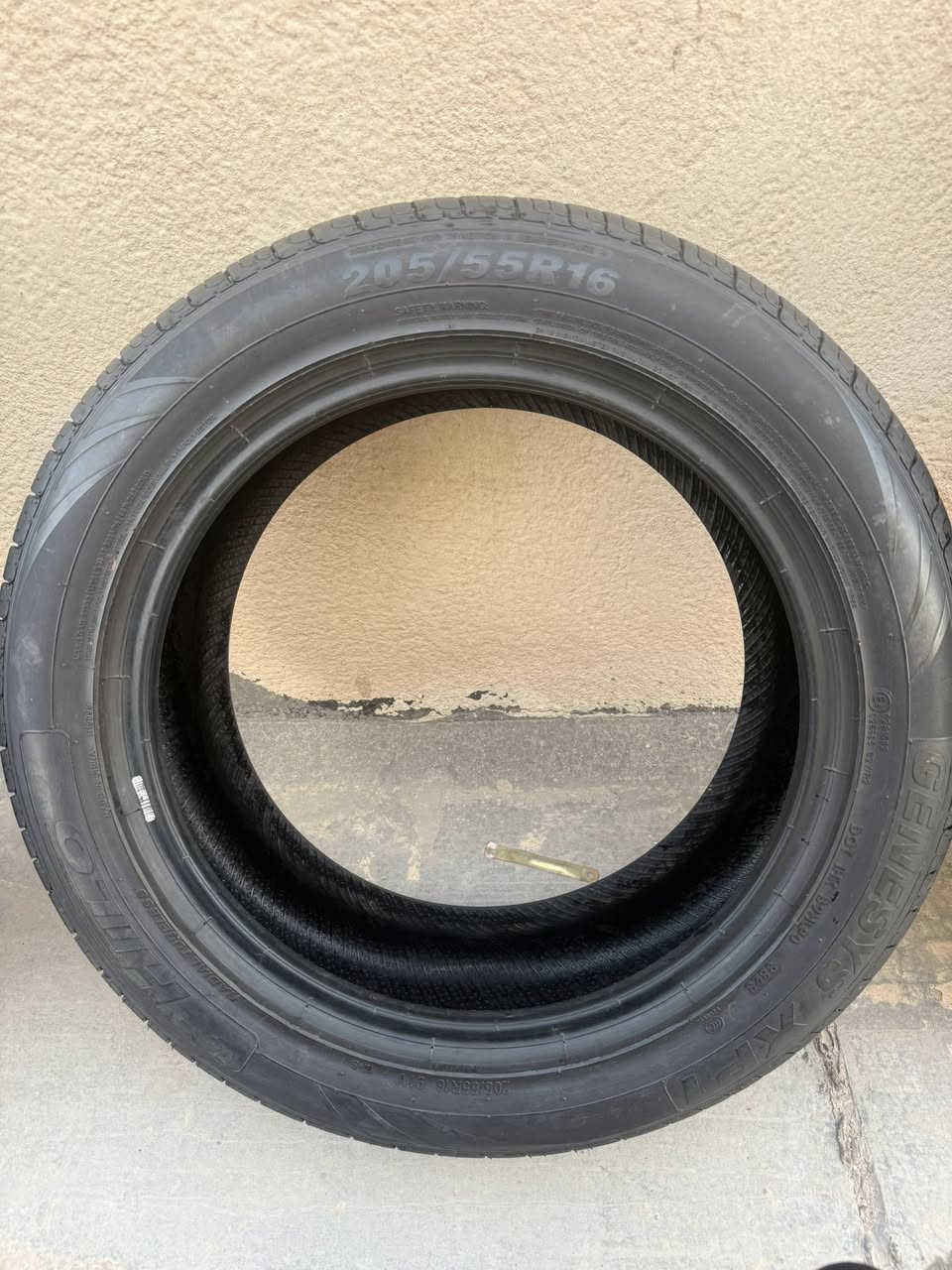 السلام عليكم
للبيع زوج تايرات نظيفات اوباما 
قياس 18 / 60 / 225
السعر ٦٠ الف 
وتاير واحد هاذه جديد مسعمل اقل من سبوع واحد والله مال الانتره 
قياس 16 / 55R / 205
السعر 35 الف 
مكاني ناصريه حي اور 
***********
