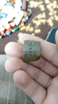 اكسسوارات شخصية • مزاد • توصيل متوفر