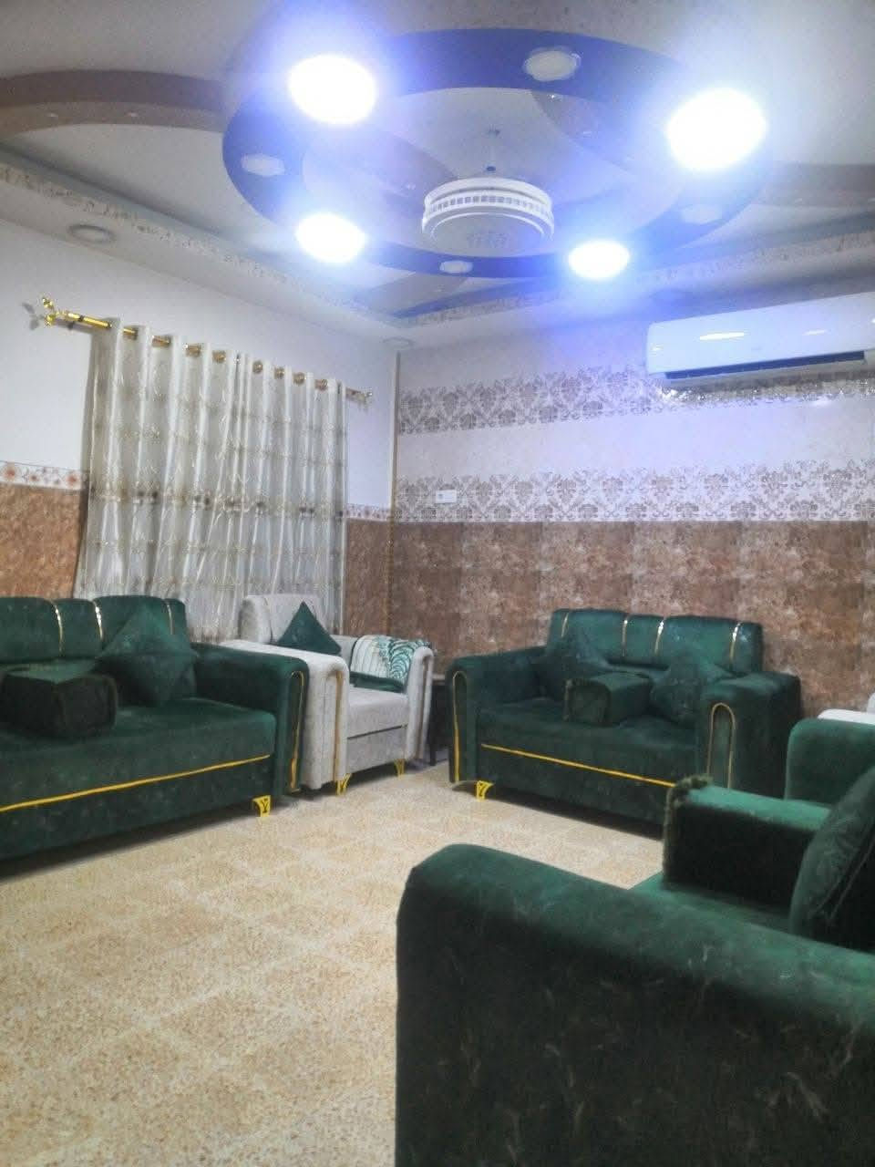 ⚜️عروض ( العصر الذهبي لتجارة العقارات والمقاولات )⚜️
____________________________________________________
🏠♦️ دار للبيع في حي البكر قرب شارع الاطباء.
___________________________________________________

📌التفاصيل

♦️المساحة الدار (103متر)

♦️واجهة ( 16 متر)

♦️ الطابق الأول (  غرفة نوم واستقبال ومطبخ حار وبارد وصحيات و كراج مسقف)

♦️الطابق الثاني ( 2 غرفة نوم  وصحيات وسطح ناصي و سطح عالي مع مخزن في السطح الناصي والعالي ).
___________________________________________________
للاستفسار / مراجعة مكتب العصر الذهبي لتجارة العقارات والمقاولات أو الاتصال على الارقام التالية ⬇️

📱***********

📱***********

📱***********
____________________________________________________
🛑علما أن مكتبنا يحتوي على (👷مهندس استشاري للبناء والمقاولات/⚖️محامي مختص في ترويج وتعقيب المعاملات) لاتمام اعمالكم علي يد المختصين بها . 
____________________________________________________
⚜️موقع المكتب حي النور قرب اسواق عبد الحكيم.

