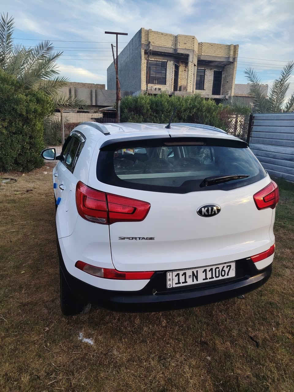 سلام عليكم
سبورتج وارد خليجي
موديل 2015
ماشيه 86
رقم بغداد بسمي 
سياره كامله مكمله
للستفسار ***********
غير متواجد عل لفيس مكلف بل نشر.
