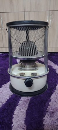 لمبة بيضة ٤٠ • حمراء بزرف صغير