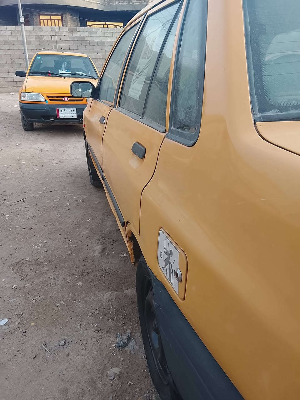 سلام عليكم سايبا موديل 2012 مصفره هيئه وغرامات سنويه ل 28تحويل مباشر محرك بي خيط  تبخير سياره مكفوله من لضربه ولصبغ فقط جاملغات اماميه مبدلات ومصبوغات بدون ضربه  خياس مابيهة شويه بلدوس ومصلحات ضفيره جديده سياره حلوه ونضيفه سعر 25وبيهة مجال قليل مكاني بغداد تقاطع نهروان رقم ***********
