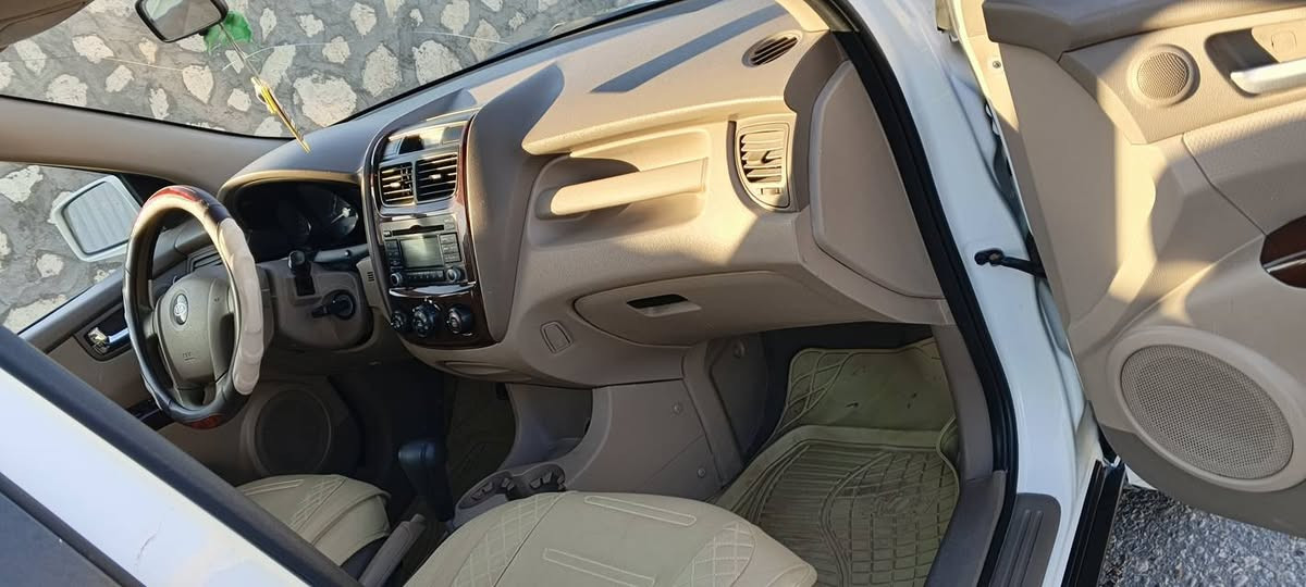 السلام عليكم كيا سبورتج موديل 2010 كفاله عامه مكينة كير حداديه تبريد تخم تاير رقم اربيل وكاله أو تحويل السعر 130 استفسار ***********
