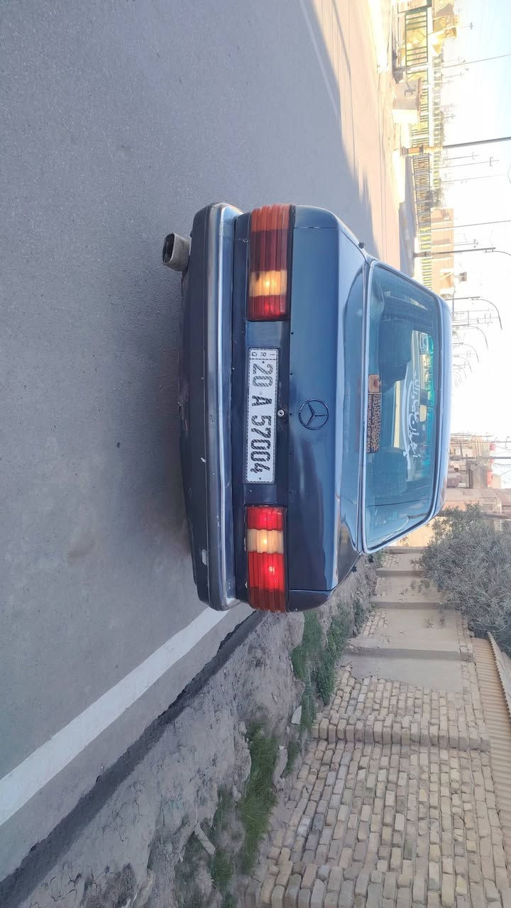 مارسدس جامبو
مكينه وكير جدد تخم تاير جديد كهربائيه كلها شغاله سيارة جاهزه راعيها موجود تحويل ثاني يوم السعر 28 $  وبيها مجال علما غير متواجد ع النت للاتصال *********** المكان ذي قار قلعة سكر
