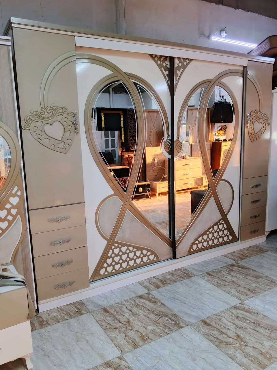 غرفة سلايت ٨ قطع 
للاستفسار ***********
