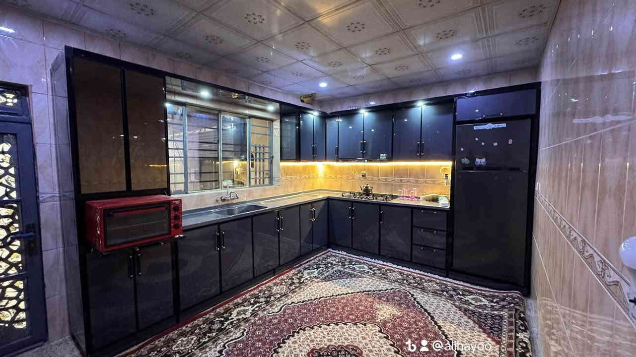 ***********.            
مطبخ المنيوم مواد تركي ثقيل جكامج البواب هدروليك مقاطع محشه بخشب مع ضمان حقيقي اي شي ما يعجبك فلوسك مرجوعه و ترميم مطبخ علينا سنجار, نينوى
