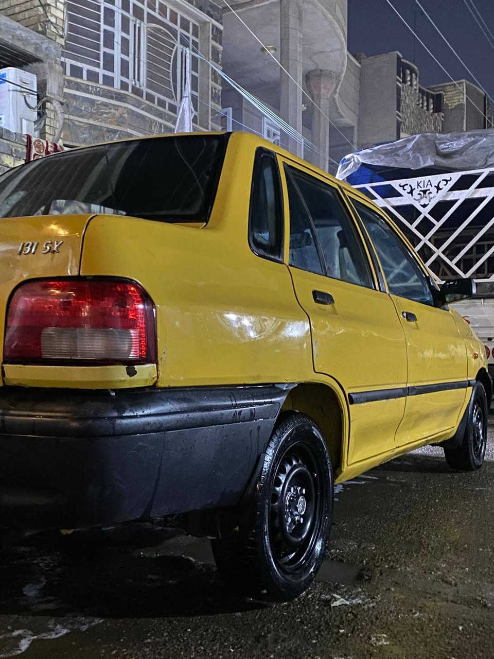 سلام عليكم سايبه موديل 12 سياره حلوه رقم نكليزي بسمي مصفره سياره سعر 30وبيها مجال مكاني بغداد المشتل رقم تلفون ***********
