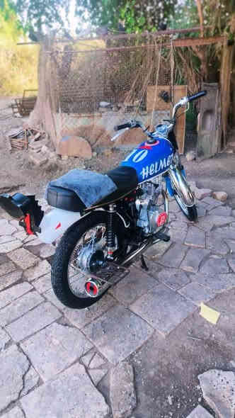 السلام عليكم دراجة شاصي 20 نامه وتعمير 25  اصلي مكفولة  دراجة خير من الله شلعه معدل 4تبديل دهن تعمير جديد السعر 800 وبيهة مجال مكان كوت عزه الرقم ***********
