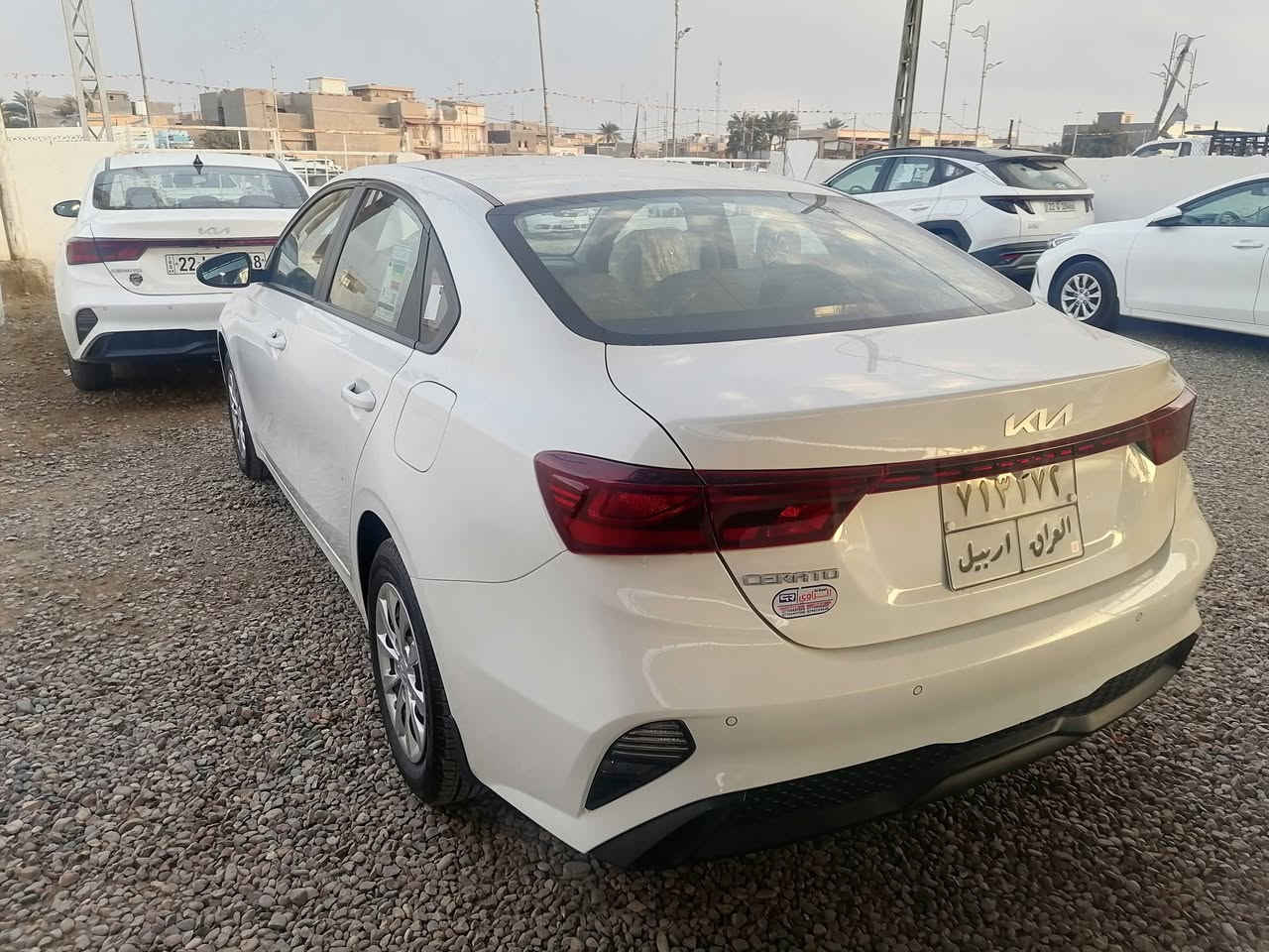 السلام عليكم سيراتو للبيع موديل 22 كفاله عامه رقم اربيل قطعتين تبريد محرك 1600 ماشيه 106 شرط السونار مكان السياره واسط الصويرة الشراي ينتصل ***********
