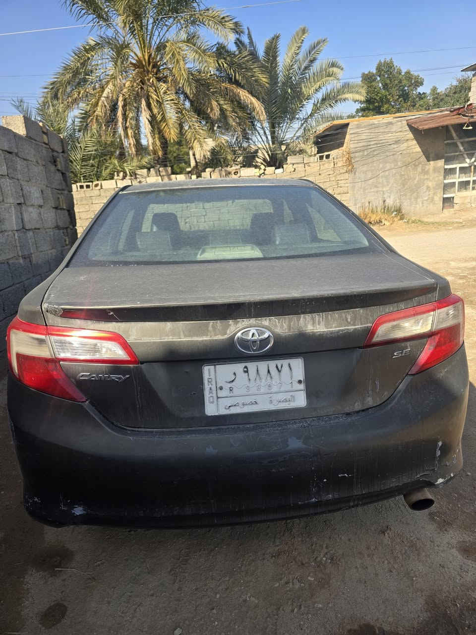 السلام عليكم
كامري 2013 se 
محرك 2500
كير اوتو
جام اوتو
كشن كهرباء
تحكم استيرن
سياره مصبوغة عام  يرادلها صبغ 
بيها ملاحظات تسقط من سعرها.
محرك جديد.
السيارة بأسمنا.
مكاني بغداد سلمان باك  الجعارة 
السعر 68 وبيها مجال مستعجل على البيع.
***********
