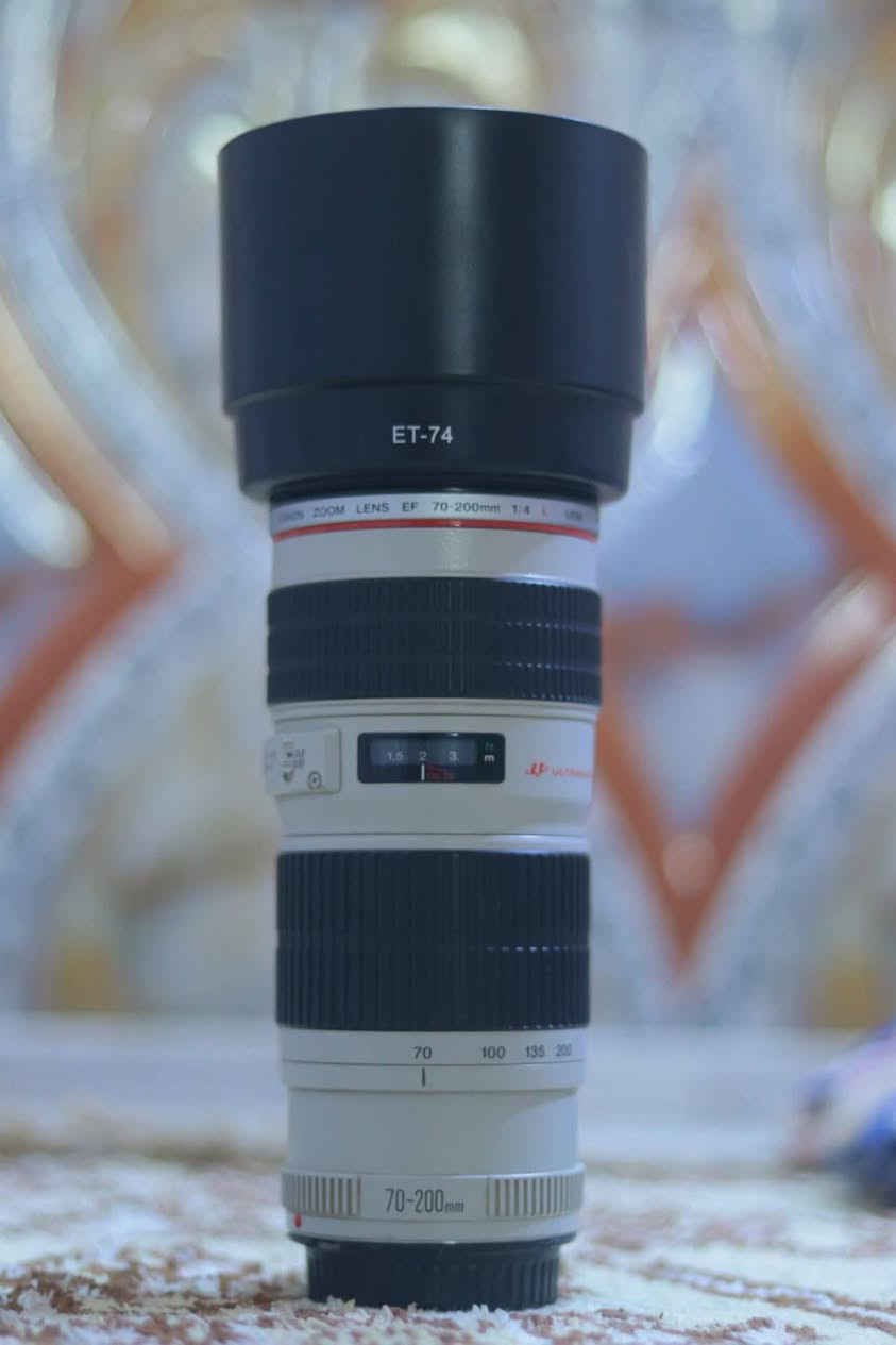 ​📸 للبيع: Canon EF 70-200mm f/4L USM 📸 نظافه95%هود اصلي
التواصل واتساب فقط.     ***********
