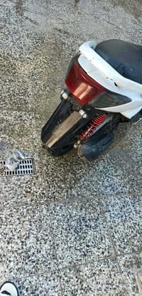 دراجه سكنس فحل للبيع نضيفه المكينه مكفوال كفاله عامه بس يحتاجله ادئمه ...