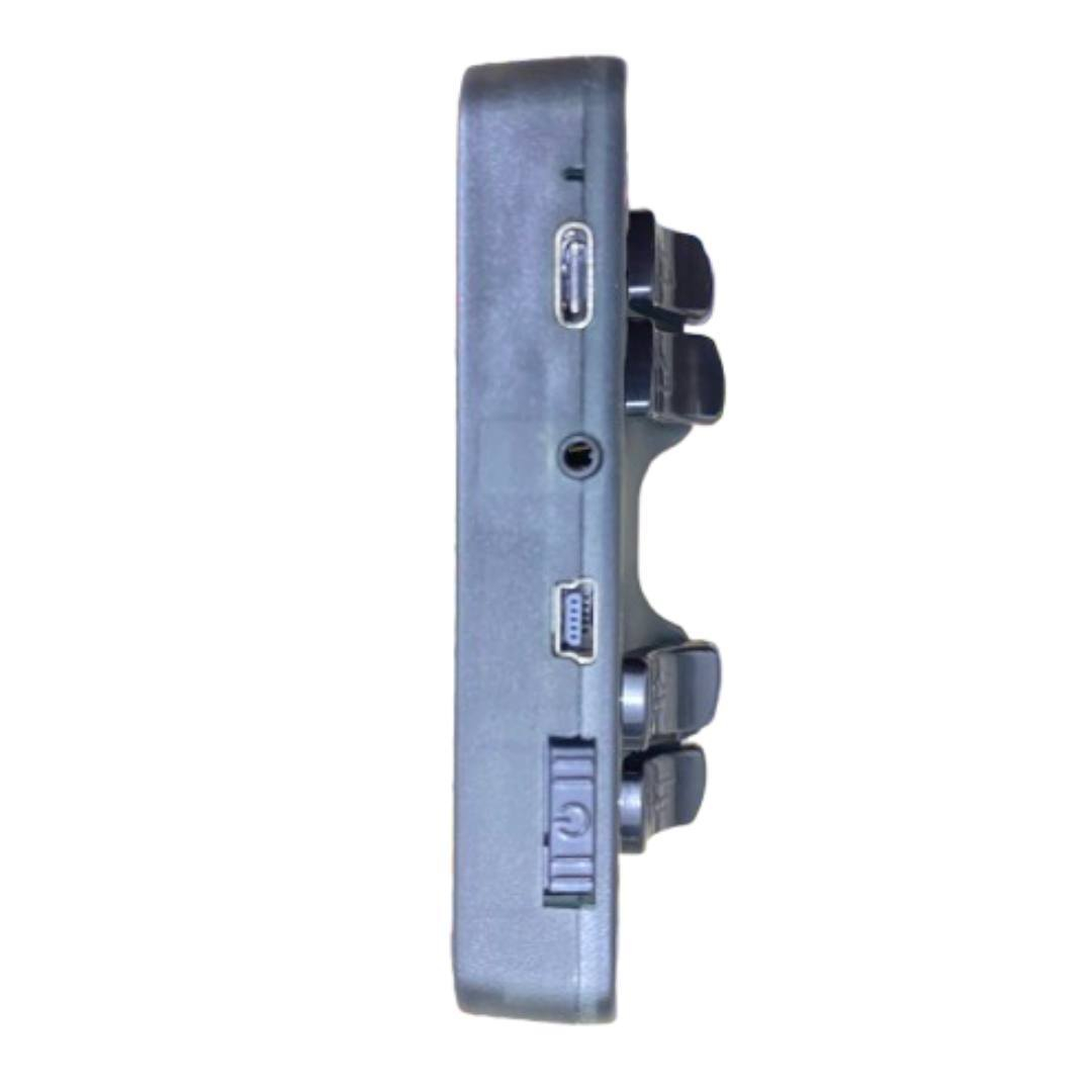 سلام عليكم
جهاز العاب احترافي نظام لينكس ينزل العاب كلش هواي و تكدر تربطه بالتلفزيون و تلعب شحن يطول ساعه وحده شحن تنطي 4 ساعات لعب شاشه عاليه الدقه 
السعر بس 40 الف وي التوصيل 
تواصل خاص


**إذا كنت صاحب هذا الإعلان وتريد حذفه لأي سبب، رجاءا أرسل رسالة إلى الدعم الفني**