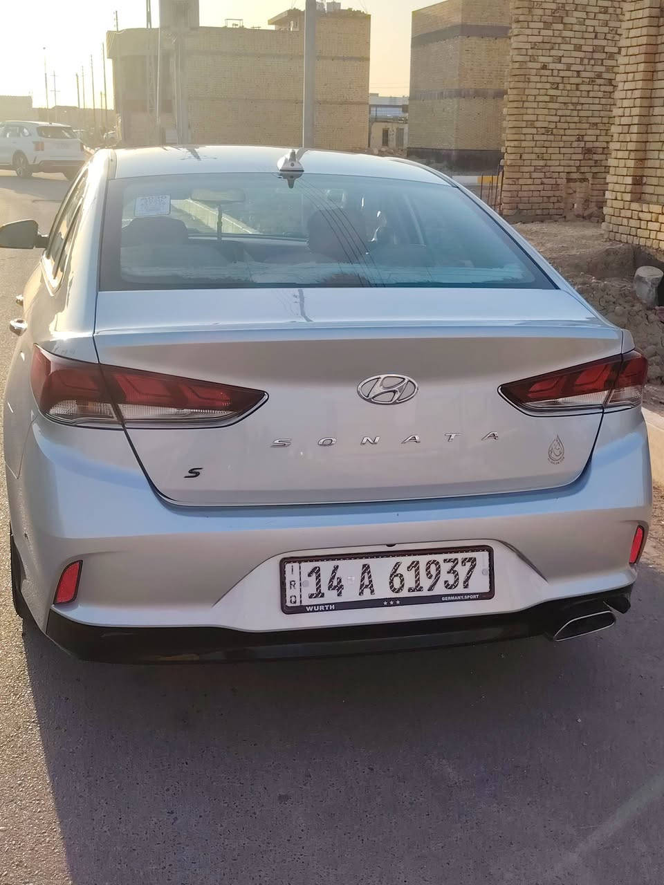 سوناته 2018كفاله عامه بيه باب مبدل اصلي بدون صبغ وارد أمريكي ماشه 88الف حقيقي سياره جديده كلش شخط ما بيه *********** سياره بسمي رقم بصره مشروع وطني مكاني ناصريه
