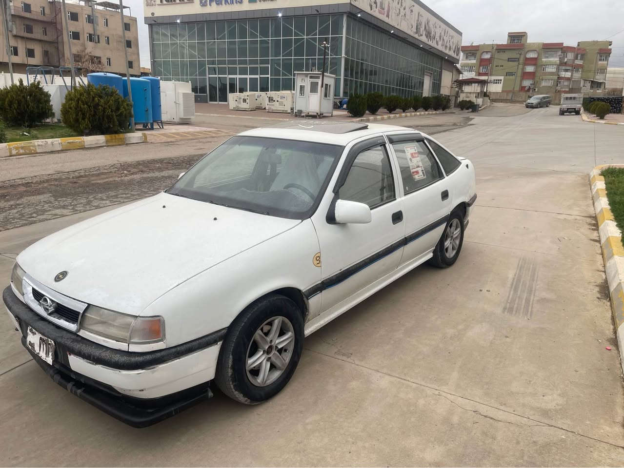 ئۆپڵ فكترا 
مۆدێل ١٩٩٢ 
ئارمی پلاستیكی سلێمانی 
مەكینە ١٨ 
بەشەرتی گێرومەكینەو
هەموو گیانی ئیش ئەكا 
سەیارەكە زۆرپاكەو مالی دۆستە و جایزە
سعری ٢٠ گەڵاو معامەلە 
*********** السليمانية, العراق
