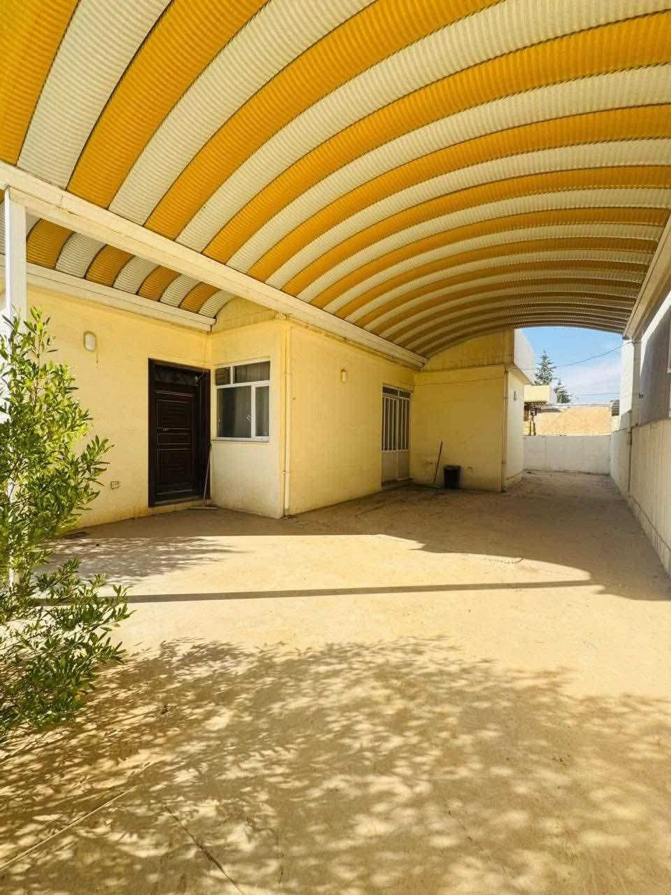 بيت للبيع في مجمع اشتي ستي 1
المساحة :- ٢٥٠م  طابو صرف 
يتكون من :-
 2 غرفة نوم | استقبال | مطبخ | مجموعة صحية 
   
******
 خانوو بۆ فرۆشتن لە ئاشتى ستى ١
ڕووبەر :- 216 مەتر 
پێکهاتووە لە :-
2 ژووری نوستن | دیوەخان | چێشتخانە  | گەرماو 
…………………………………………………………………….
- بۆ زانیاری زیاتر تکایە پەیوەندی بکەن بەم ژمارانەی خوارەوه
للاستفسار
***********
***********
*********** واتساب

عقارات ابو آدم في أربيل

لمشاهدة بقية العروض مع ذكر السعر موجود في تلگرام.   https://t.me/new1erbil
