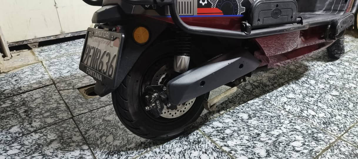 السلام عليكم دراجه شحن للبيع ست بطاريات ملف 2500 هذا الرقم*********** دراجه سعرها 650
