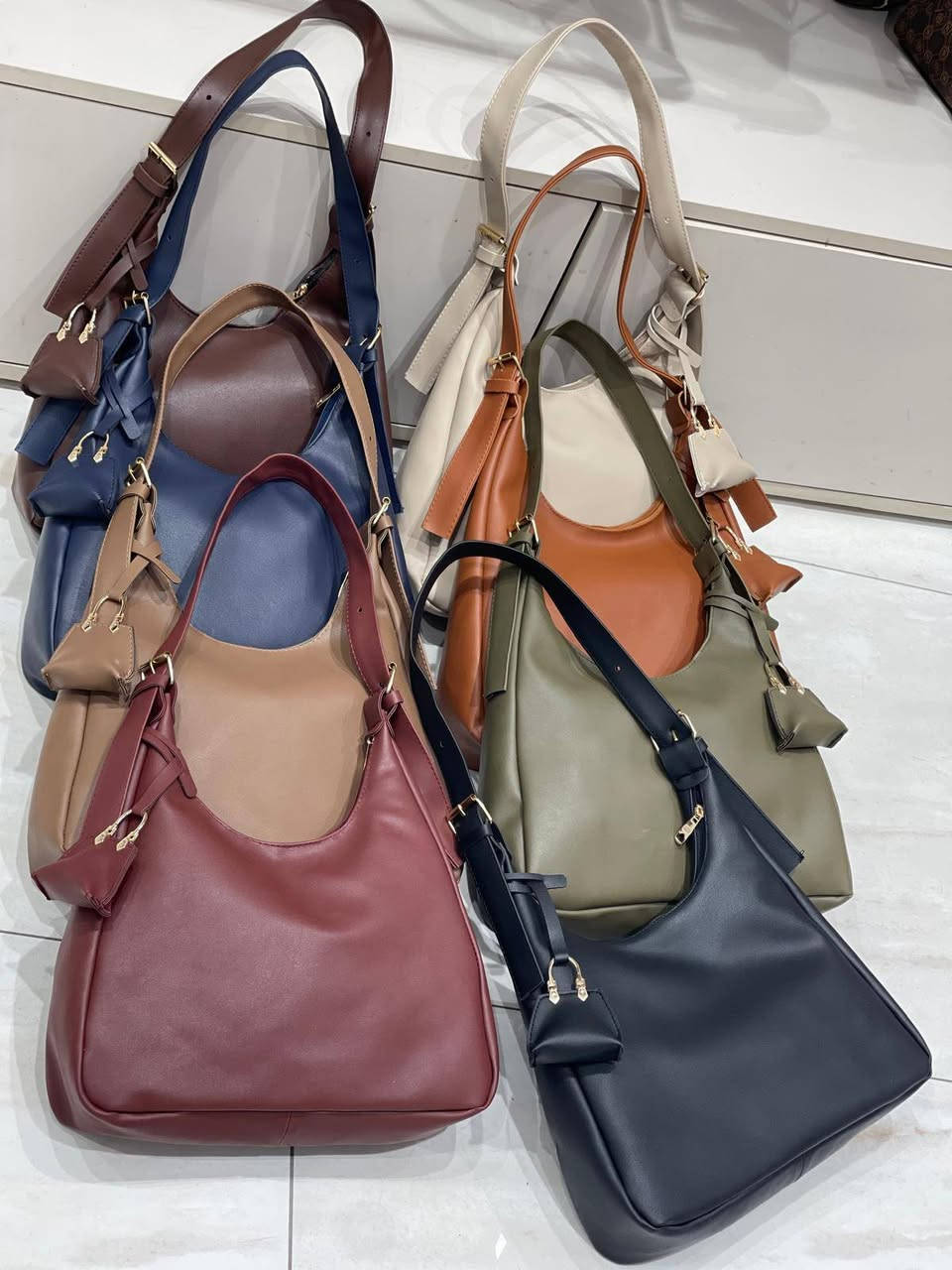 كروب واتساب
https://chat.whatsapp.com/FmvLumfrquHHyNSi6cilYg?mode=gi_t


**إذا كنت صاحب هذا الإعلان وتريد حذفه لأي سبب، رجاءا أرسل رسالة إلى الدعم الفني**