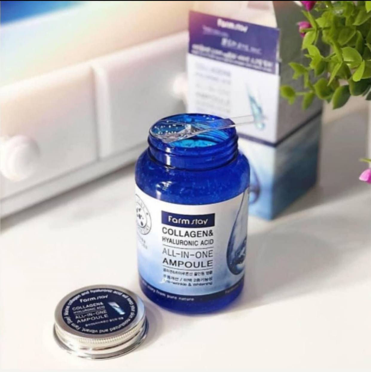 رجع توفررررر من جديددد بعد انقطاع فترة طويلة كولاجين وهيالورنيك اسيد فارم ستاي*💙
FARM STAY COLLAGEN & HYALURONIC ACID💙
كريم 5*1 نضارة وجمال ونعومة فضيعة ماتتخيلوهاش😍🔥😍
الكريم هذا مكس  كولاجين وهيالورنيك اسيد🔥
 
💙فوائده.. 
1️⃣ازالة التجاعيد
2️⃣شد البشر
3️⃣تفتيح البشرة وازالة البقع الداكنة
4️⃣علاج المسام الواسعة 
5️⃣نضارة بشرتك وترطيب مضاعف للبشرة الجافة 

🔹علاج فعّال لمحاربة تجاعيد البشرة بحيث يجعلها أكثر امتلاءًا، وذلك لأن البشرة تبدأ بفقدان حمض الهالورونيك عند عمر 18 سنة ولكن دون ظهور التجاعيد، فالتجاعيد تبدأ بالظهور في سن الثلاثين، وفي الآونة الأخيرة أصبح الحقن بحمض الهالورونيك هو الحلّ الأمثل للتخلّص والحدّ من ظهور التجاعيد لذا فإنّه يجعل البشرة تبدو وكأنّها أصغر سنّاً وشباباً وتساعد على امتلائها.
🔹جعل البشرة اكثر نضارة وحيوية وخصوصا البشرة التى تعانى من الجفاف والبهتان.
💙حجم 250 ml💙
المنشأ كوريا الأصلي 🇰🇷🇰🇷

السعر 20 الاف @إشارة


**إذا كنت صاحب هذا الإعلان وتريد حذفه لأي سبب، رجاءا أرسل رسالة إلى الدعم الفني**