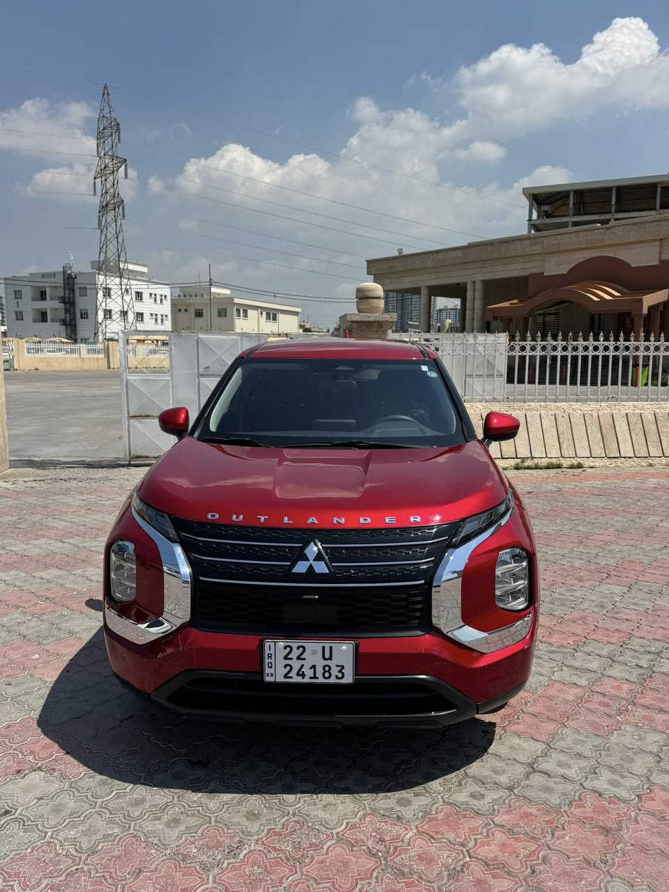 موديل 2024 دوو پارچەی هەیە موسەفاتی SE  وه تنها17000مليون رؤيشتن پيشيو پشتي كبسه ئرباك بةس  شني تةقيوة  سحري داواي (182) $  مةجالكي مةك  (***********)
