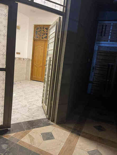 مشتمل الا يجار ورديه خارج شارع  30 ***********
