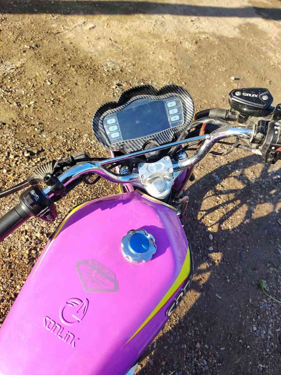 سلام عليكم
دراجه للبيع نوع سيفان 200cc.مستخدمه قيل جدآ
موديل 2025 سعر 850 
مكاني بغداد اليوسفيه رقم الهاتف ***********
