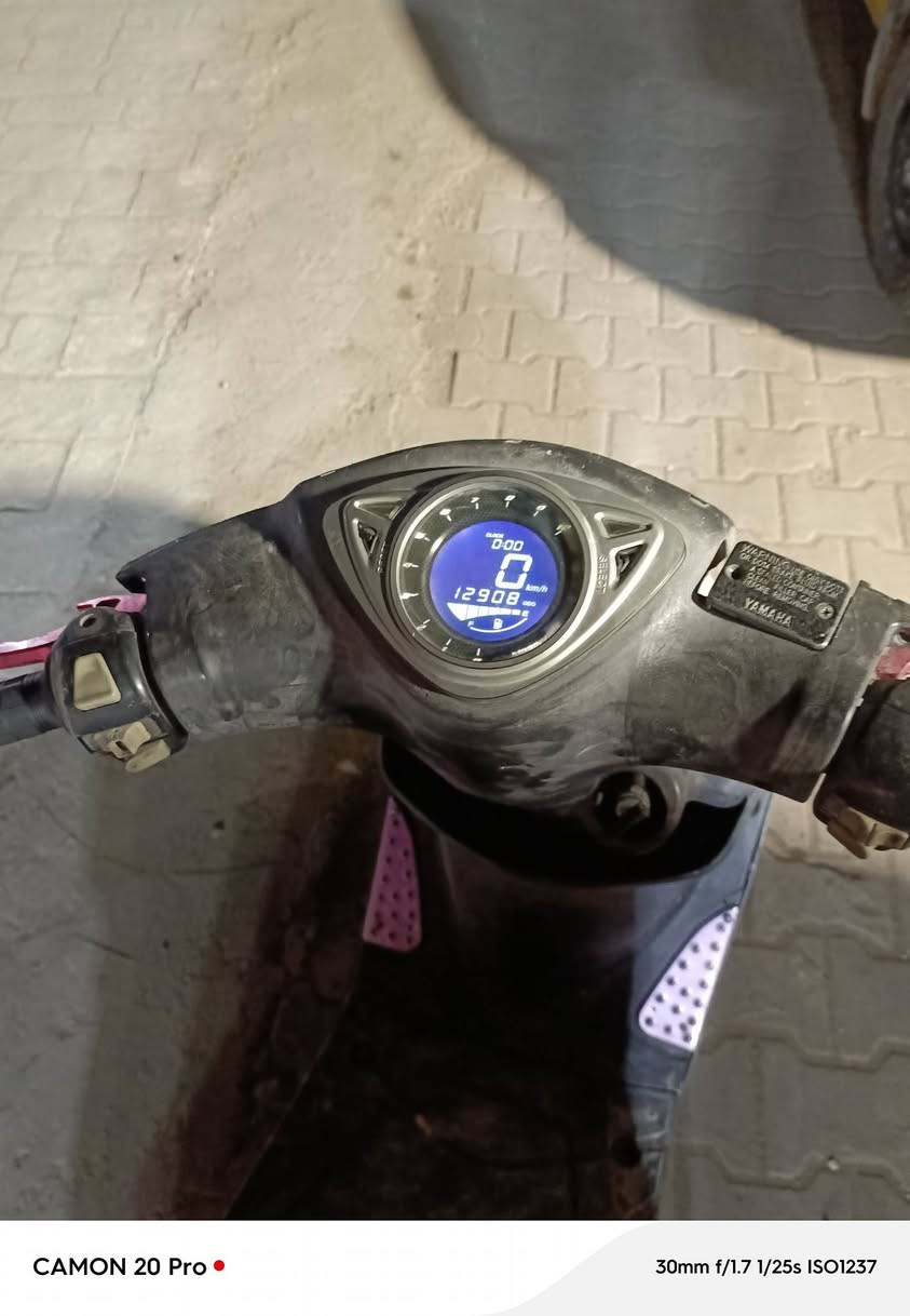 دراجة ماكس عدلة للبيع الدراجة خير من الله بس بيها دخانه خفيفة مال فيلسة كهربائيات شغاله سلف يرالده راجز الدراجة شلعه ومعدل مكاني بغداد مدينة الصدر تقاطع الكيارة السعر 375 وبيها مجال بصيط رقمي ***********
