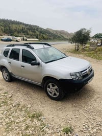 رينو داستر١٨ مكفوله من الصبغ ٠٧٧١٨٨١٣٧٢٠