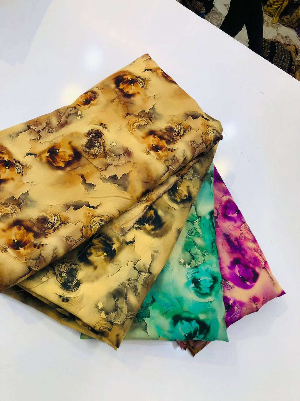 وصلنا قماش جديد ولاول مره كشمير بريطاني قطني اصلي ثقيل للحجز خاص يوجد خدمه توصيل استلام طلب قبل رمضان بيومين ان شاءلله @إشارة


**إذا كنت صاحب هذا الإعلان وتريد حذفه لأي سبب، رجاءا أرسل رسالة إلى الدعم الفني**